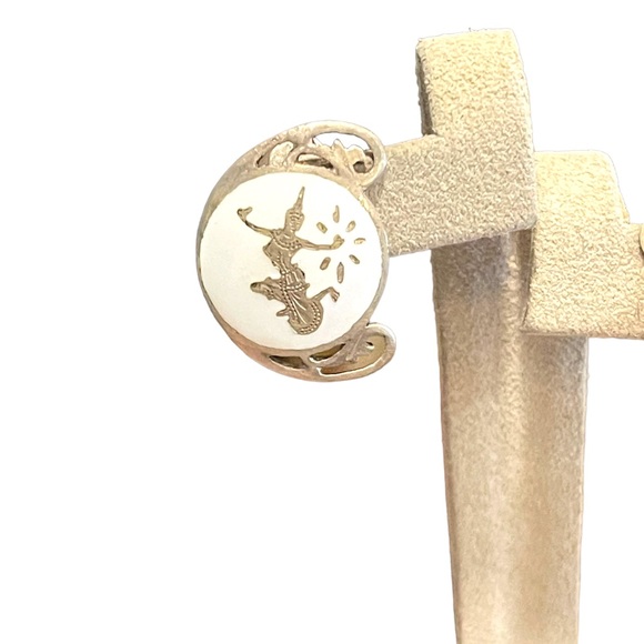 Vintage sterling silver 925 Siam Thai goddess white enamel clip on earrings - Picture 3 of 10